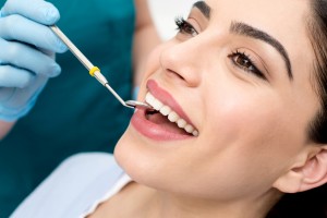 The differences between metal and tooth-colored fillings in Wall Township involve more than appearance. Learn the details from Dr. Edward Dooley. 